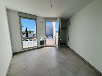 For sale Nimes 3 rooms 79 m2 Gard (30000) photo 3