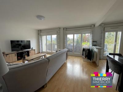 For sale Rennes 4 rooms 80 m2 Ille et vilaine (35200) photo 2