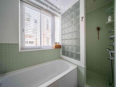 For sale Paris-7eme-arrondissement 4 rooms 88 m2 Paris (75007) photo 4