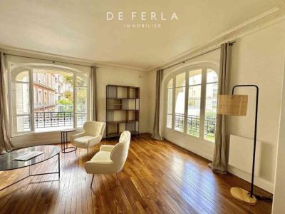 For rent Paris-7eme-arrondissement 5 rooms 115 m2 Paris (75007) photo 2