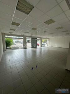 For rent Oyonnax 272 m2 Ain (01100) photo 0