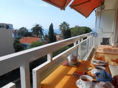 For rent Juan-les-pins CENTRE 1 room 35 m2 Alpes Maritimes (06160) photo 0