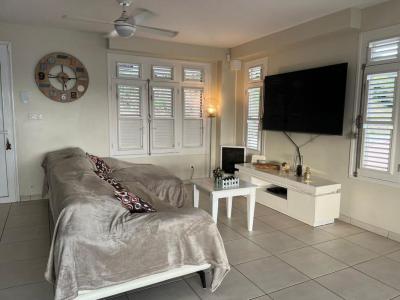 For sale Diamant 4 rooms 123 m2 Martinique (97223) photo 1