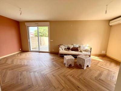 For sale Vendome 5 rooms 90 m2 Loir et cher (41100) photo 3