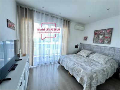 For sale Six-fours-les-plages 8 rooms 176 m2 Var (83140) photo 2