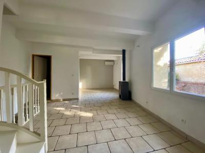 For rent Domazan 4 rooms 83 m2 Gard (30390) photo 0