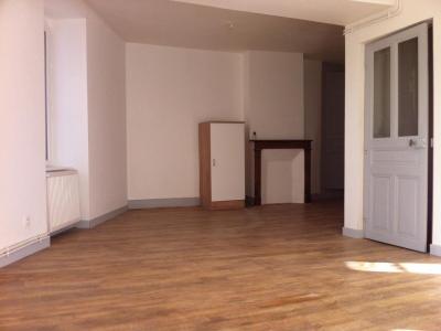 For sale A PROXIMIT DE LA GARE 4 rooms 91 m2 Puy de dome (63300) photo 2