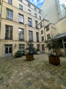 For sale Paris-4eme-arrondissement 7 rooms 227 m2 Paris (75004) photo 0