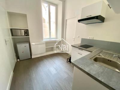 Louer Appartement 28 m2 Laval