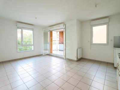 Acheter Appartement 59 m2 Decines-charpieu