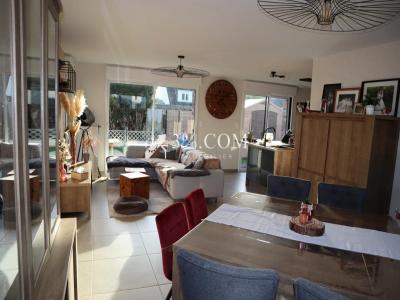 For sale Gondecourt 4 rooms 123 m2 Nord (59147) photo 2