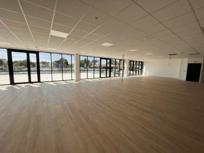 For rent Merignac 1000 m2 Gironde (33700) photo 1