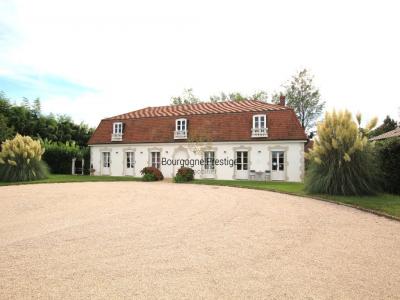 For sale Louhans 6 rooms 174 m2 Saone et loire (71500) photo 0