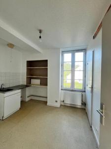 Louer Appartement 74 m2 Herry