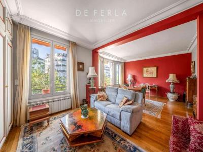 For sale Paris-10eme-arrondissement 5 rooms 123 m2 Paris (75010) photo 2