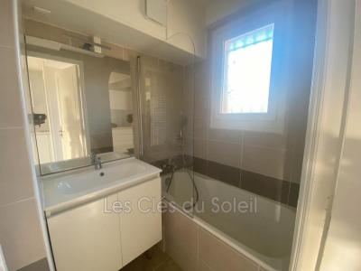 For rent Hyeres 1 room 31 m2 Var (83400) photo 3