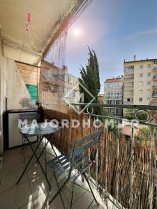 For sale Marseille-5eme-arrondissement 3 rooms 73 m2 Bouches du Rhone (13005) photo 2