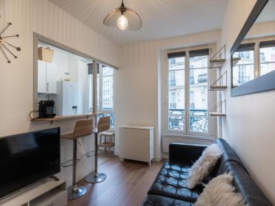 For sale Paris-18eme-arrondissement 2 rooms 37 m2 Paris (75018) photo 1