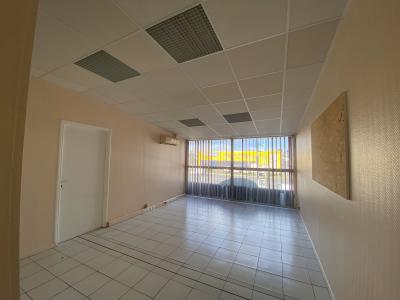 Annonce Vente Bureau Baie-mahault 971