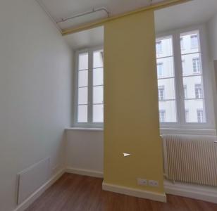 For rent Lyon-6eme-arrondissement 3 rooms 49 m2 Rhone (69006) photo 2