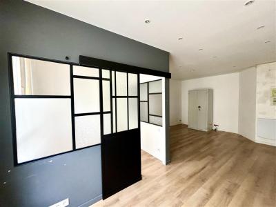 Louer Bureau 28 m2 Paris-9eme-arrondissement