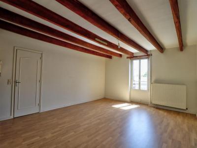 For sale Champdeniers-saint-denis 5 rooms 139 m2 Deux sevres (79220) photo 2