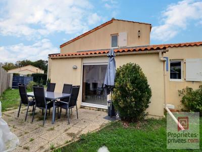 For sale Jarne 4 rooms 62 m2 Charente maritime (17220) photo 3