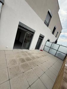 For rent Villeurbanne 3 rooms 70 m2 Rhone (69100) photo 3