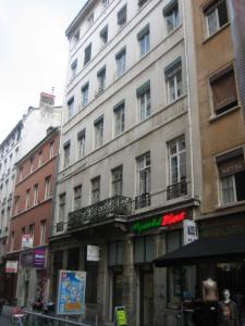 For rent Lyon-2eme-arrondissement 3 rooms 87 m2 Rhone (69002) photo 3