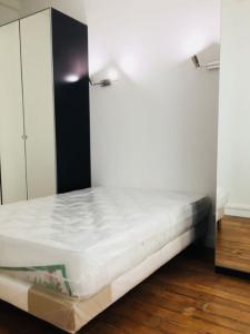 Annonce Location 2 pices Appartement Paris-17eme-arrondissement 75