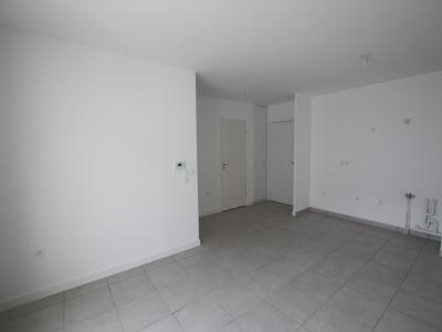 For rent Saint-fons 2 rooms 38 m2 Rhone (69190) photo 0