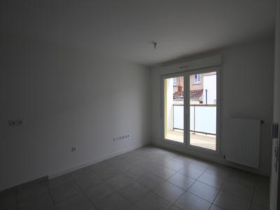 For rent Saint-fons 2 rooms 38 m2 Rhone (69190) photo 2