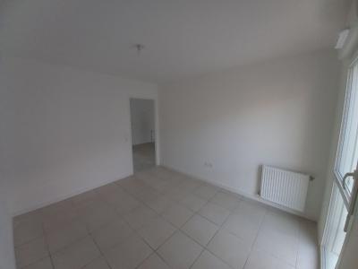 For rent Saint-fons 2 rooms 38 m2 Rhone (69190) photo 3