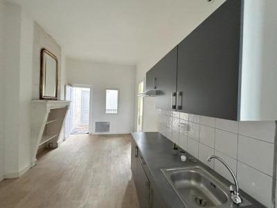 For sale Bordeaux 4 rooms 49 m2 Gironde (33800) photo 1