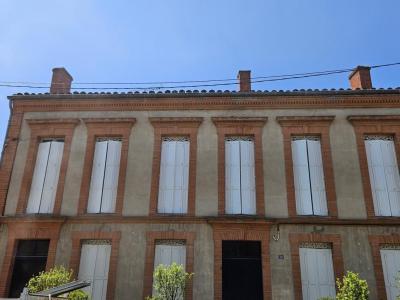 For sale Montauban 4 rooms 120 m2 Tarn et garonne (82000) photo 0