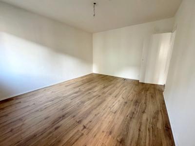 For rent Clermont-ferrand 2 rooms 45 m2 Puy de dome (63000) photo 2