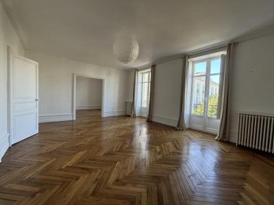 For rent Nantes 4 rooms 158 m2 Loire atlantique (44000) photo 1