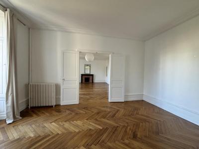 For rent Nantes 4 rooms 158 m2 Loire atlantique (44000) photo 2