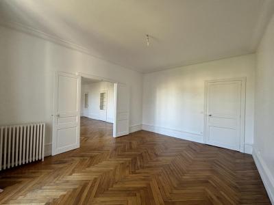 For rent Nantes 4 rooms 158 m2 Loire atlantique (44000) photo 4