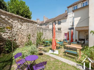 For sale Autun 14 rooms 385 m2 Saone et loire (71400) photo 0