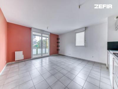 For sale Lyon-7eme-arrondissement 4 rooms 73 m2 Rhone (69007) photo 1