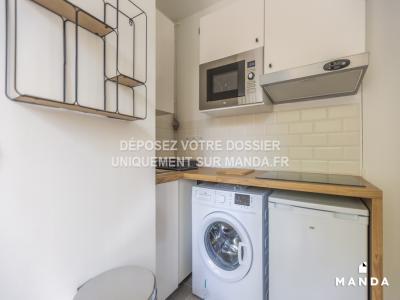 Louer Appartement Paris-18eme-arrondissement 908 euros