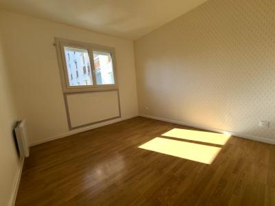 For sale Brest 4 rooms 81 m2 Finistere (29200) photo 4