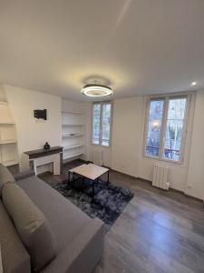 Annonce Location 2 pices Appartement Paris-18eme-arrondissement 75