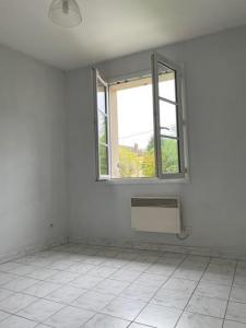 For sale Chambly 2 rooms 31 m2 Oise (60230) photo 1