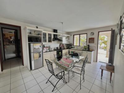 Annonce Vente 5 pices Maison Etang-sale 974