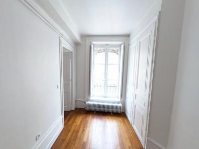 Louer Appartement 76 m2 Lyon-1er-arrondissement