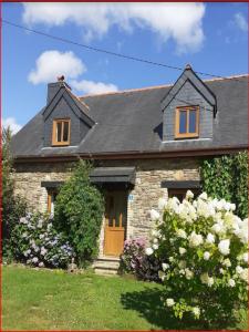 For sale Plonevez-du-faou 8 rooms 192 m2 Finistere (29530) photo 1