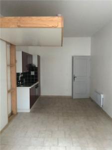 For rent Bourges 1 room 22 m2 Cher (18000) photo 2