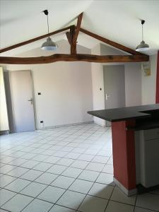 For rent Mozac 2 rooms 40 m2 Puy de dome (63200) photo 3